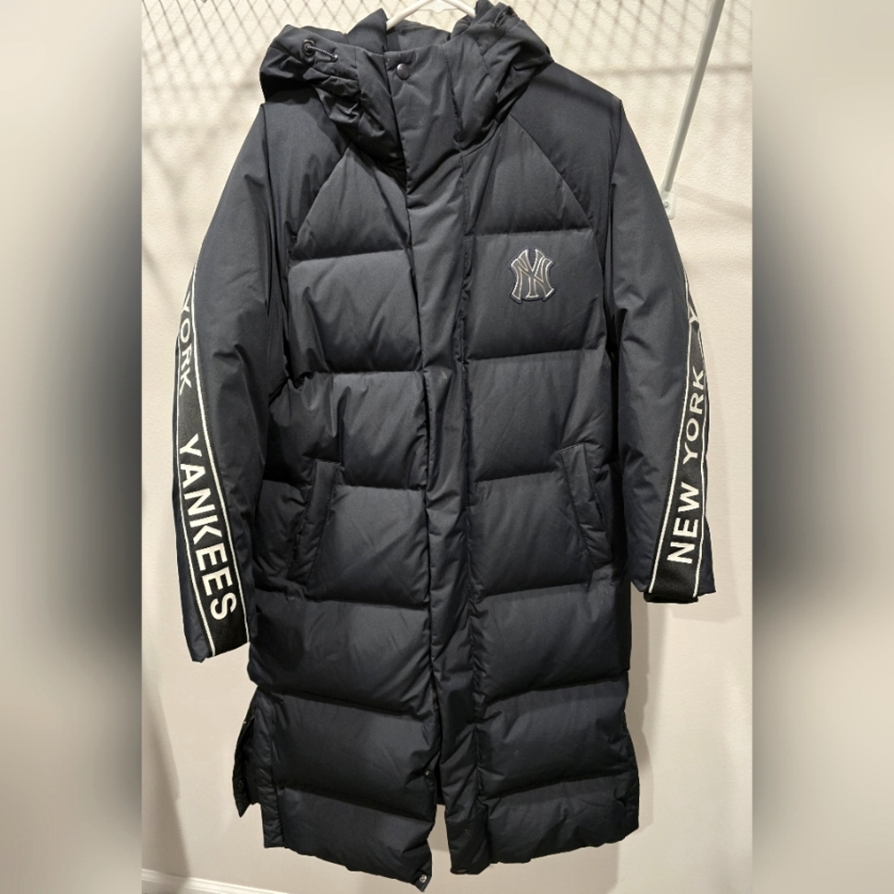 New York Yankees Black Puffer Coat
